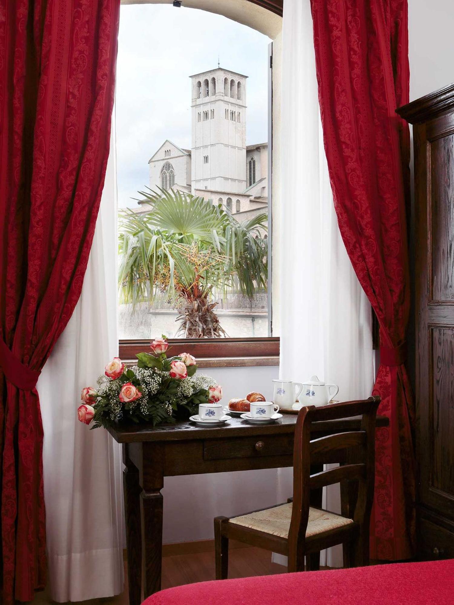 Double or Twin Room Balcony Valley View