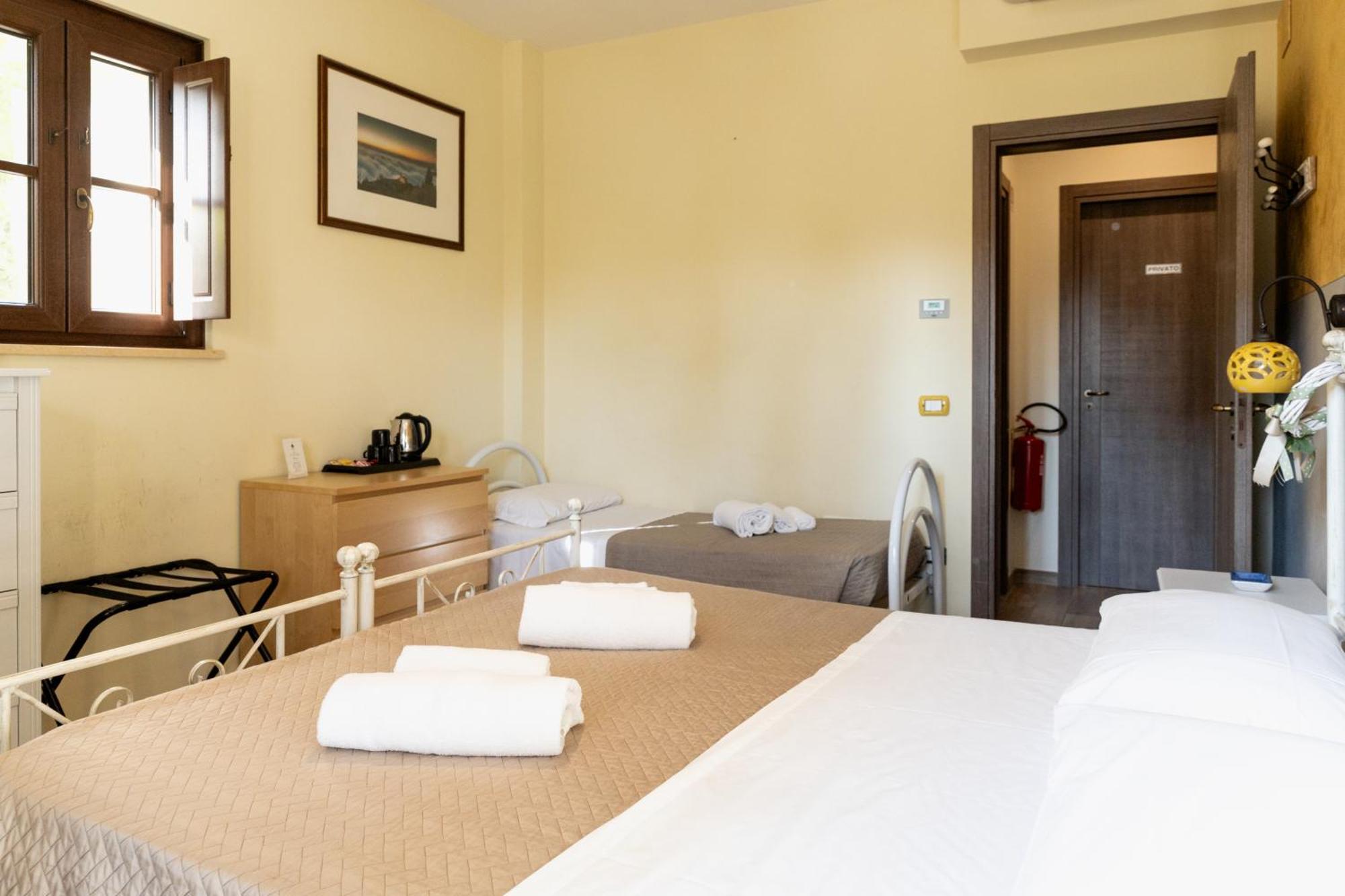 Triple Room