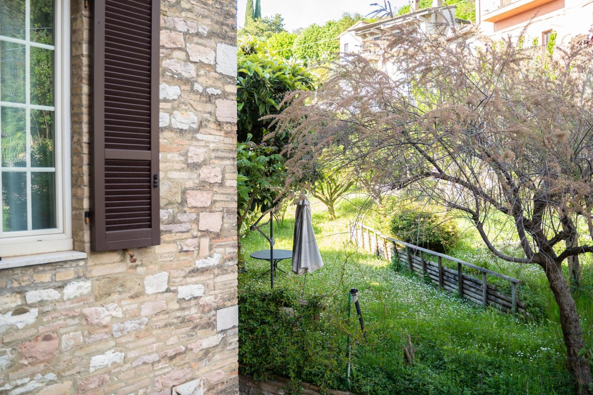 Standard Double or Twin Room Garden View