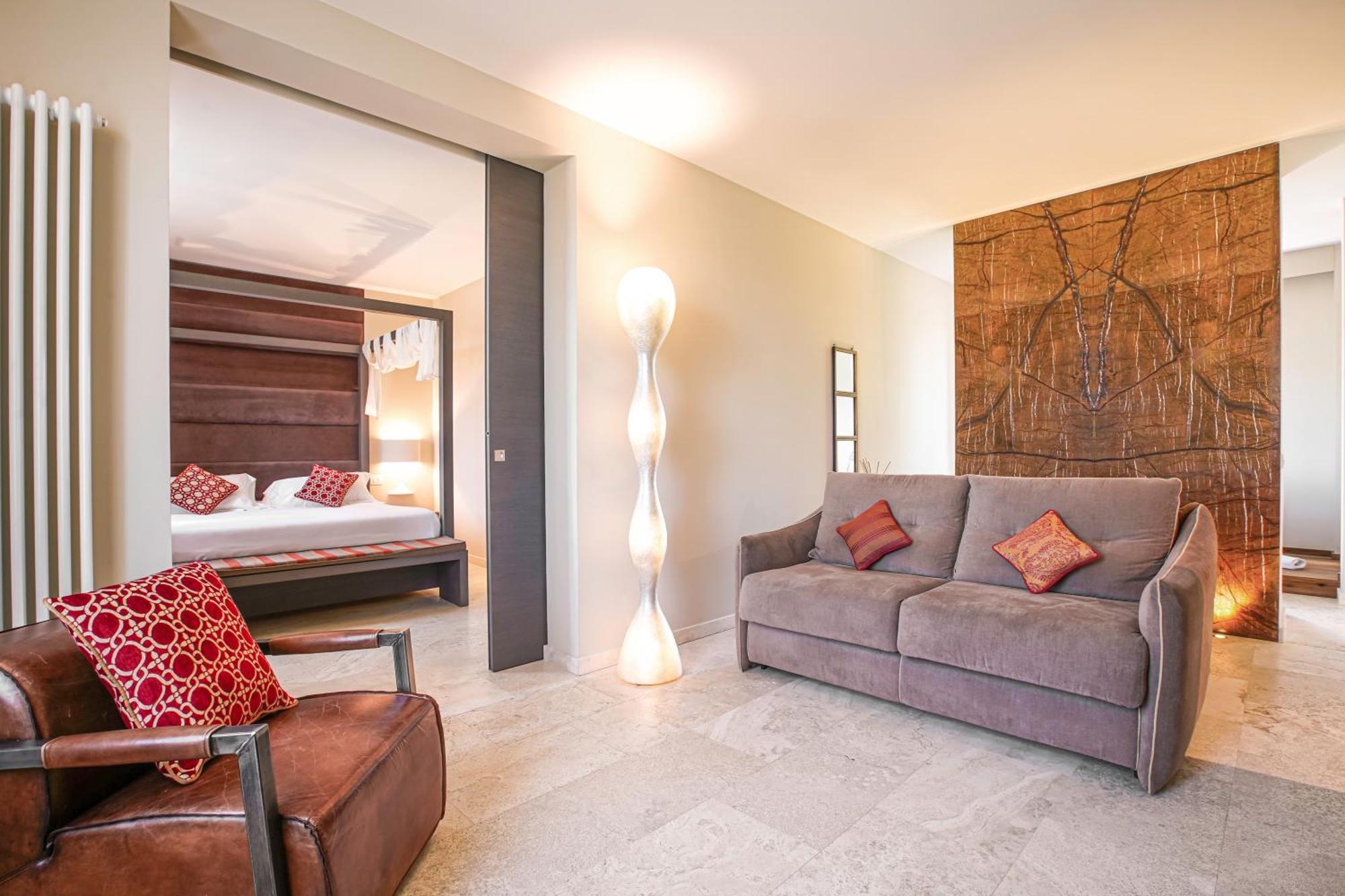 Deluxe Suite,1677889544:JPEG