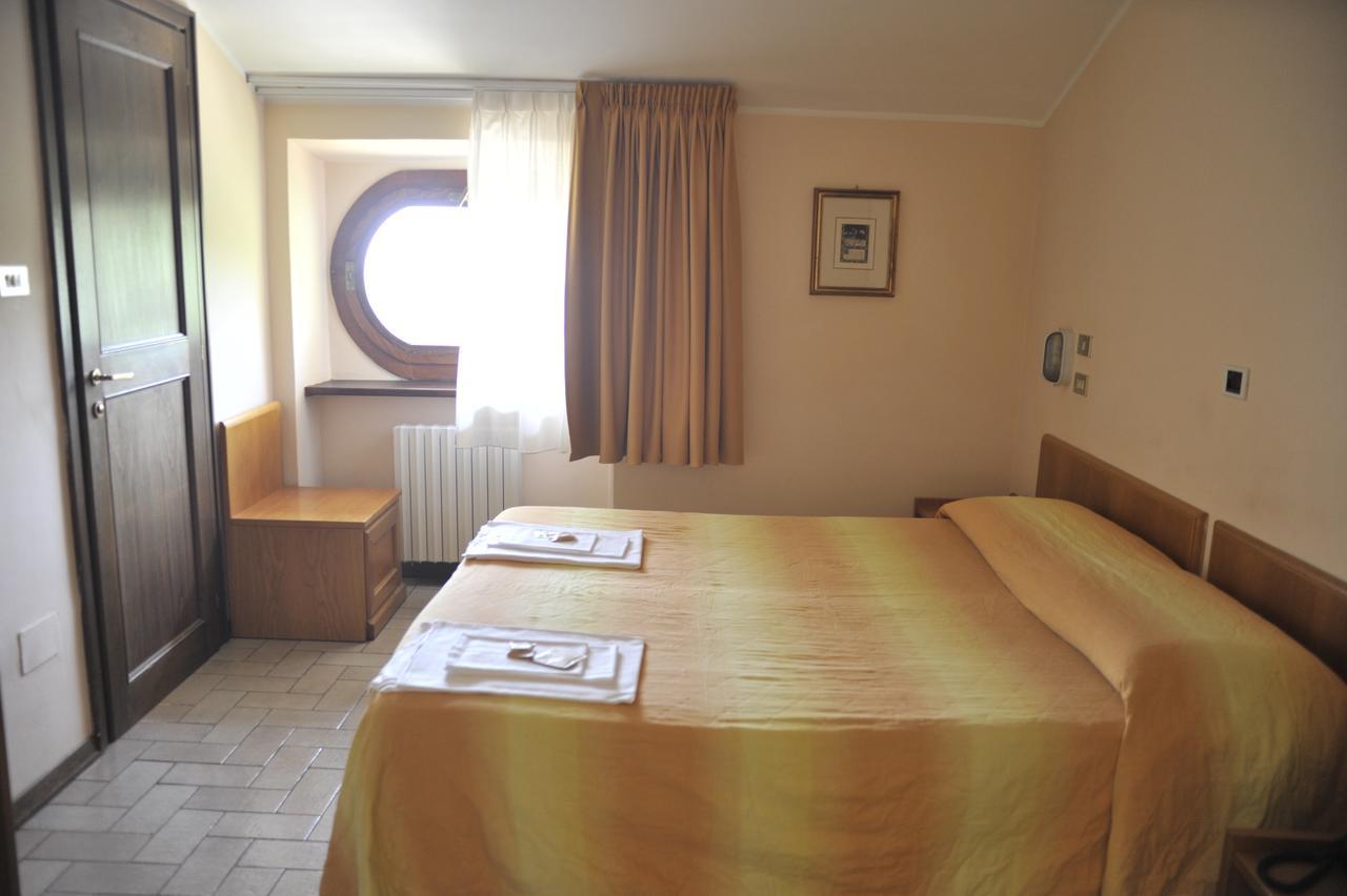 Double or Twin Room,604836054:JPEG
