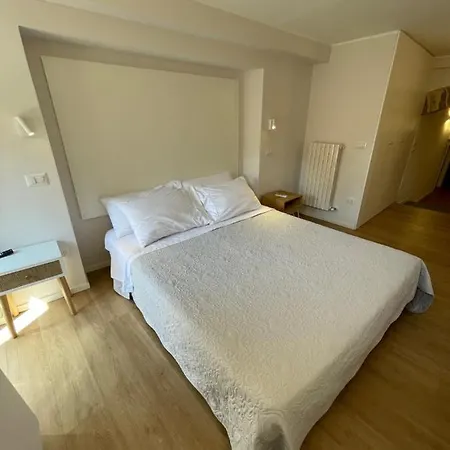 Assisi Ad Apartaments - Sorella Luna Boutique Home-2
